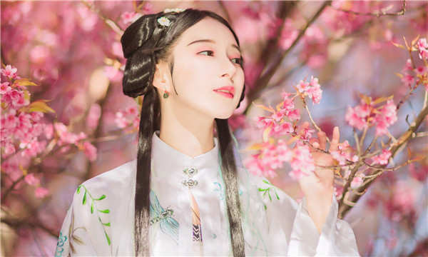 陈巴尔虎供卵试管婴儿：助您实现家庭梦想的科学方案